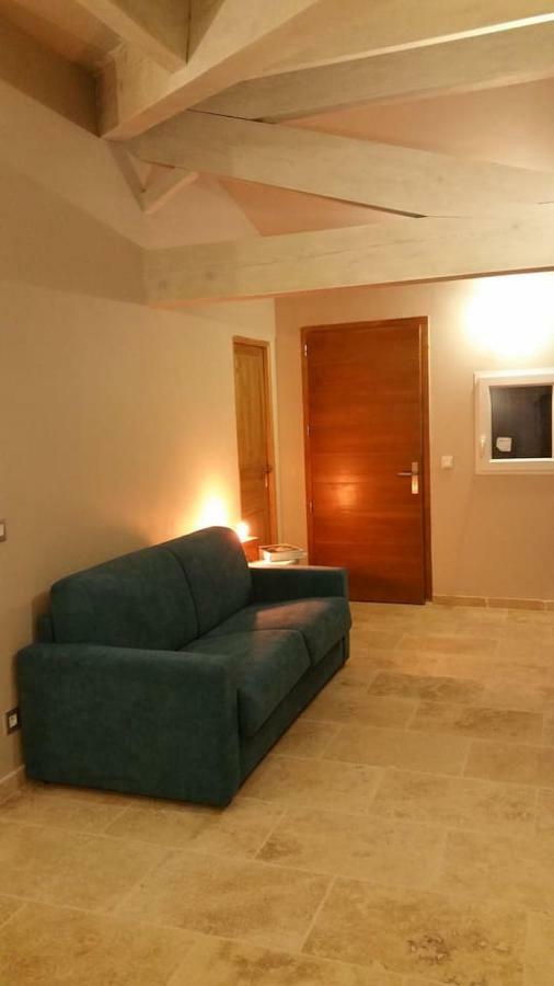 Coquet 2 Pieces Au Calme Avec Piscine Villa Fontvieille Exterior photo